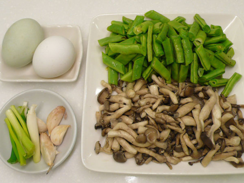 ��Ȼ�̵����۶�������