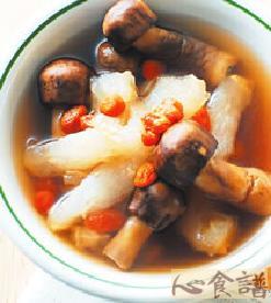 巴西蘑菇炖蹄筋的做法