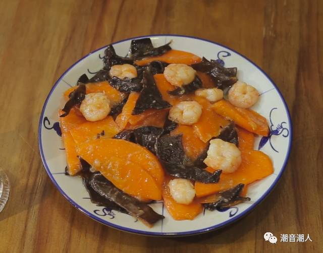 甘笋木耳炒虾仁的做法