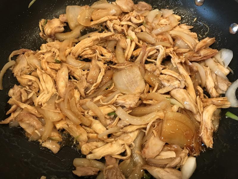 ������ɫ��˿������