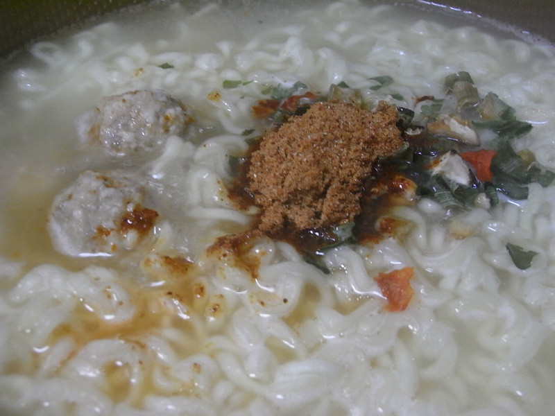 ������~��������������������