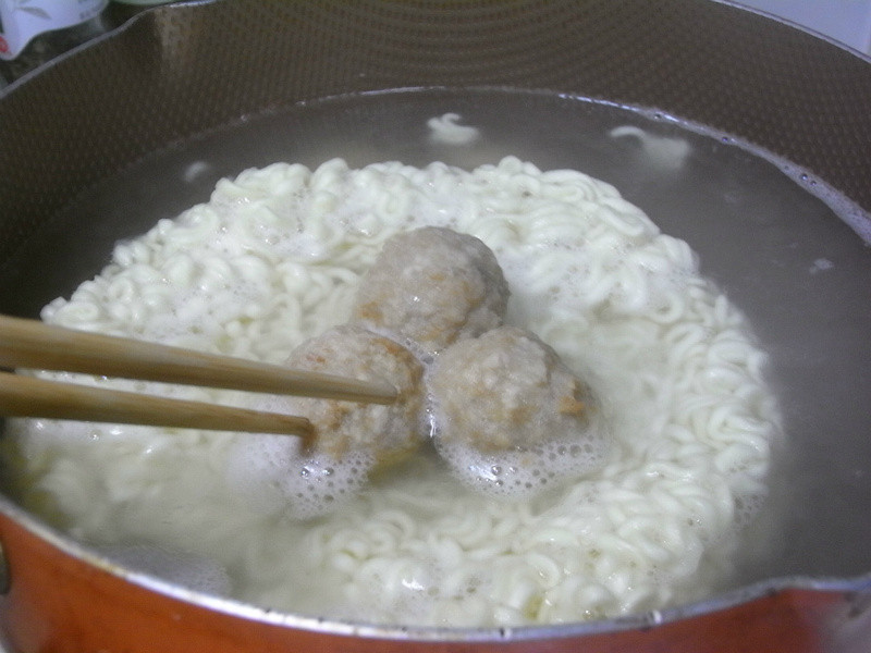 ������~��������������������