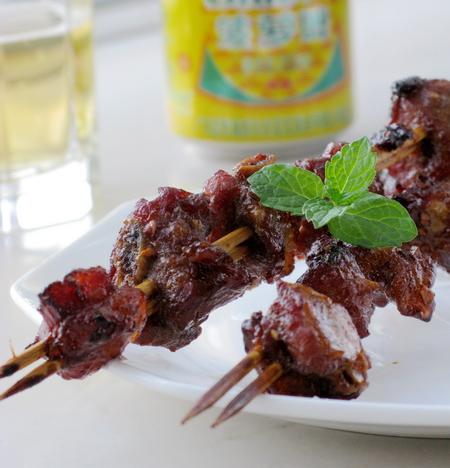 炎炎夏夜的啤酒伴侣——蜜汁烤排骨的做法