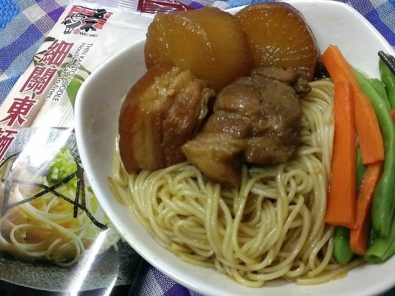 �ܲ����� { ��ľϸ�ض��� }������