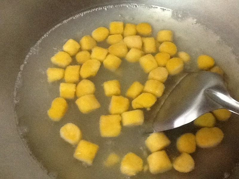 ���Ƶع�Բ-���Ƚ��˵�����