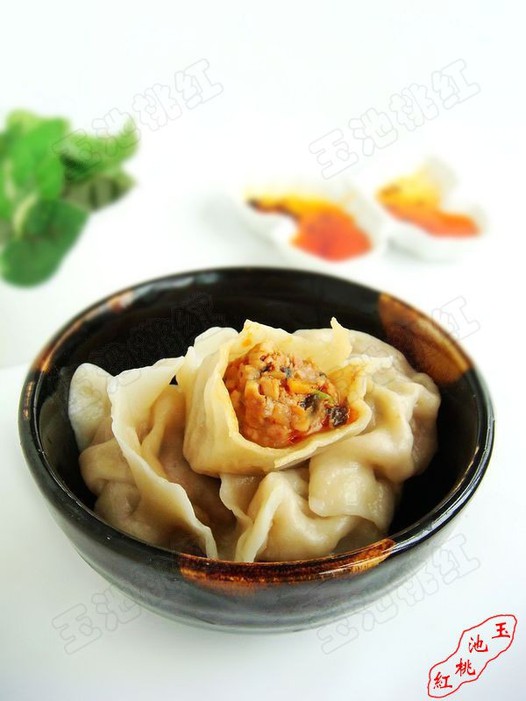 杏鲍菇大肉饺子的做法