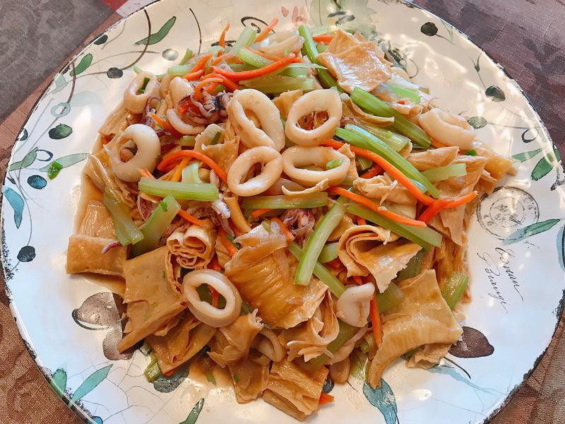 ���㸯�񳴻�֦������