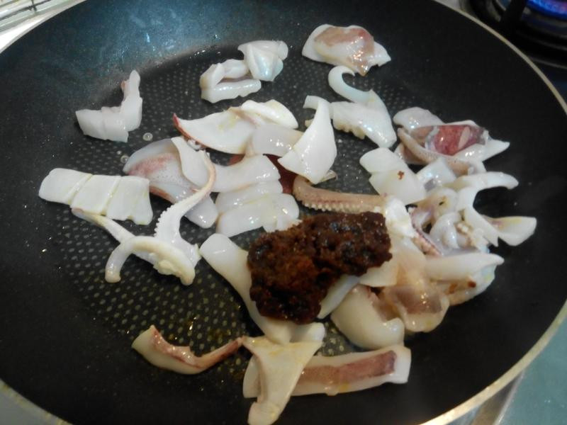 ɳ�賴��֦������