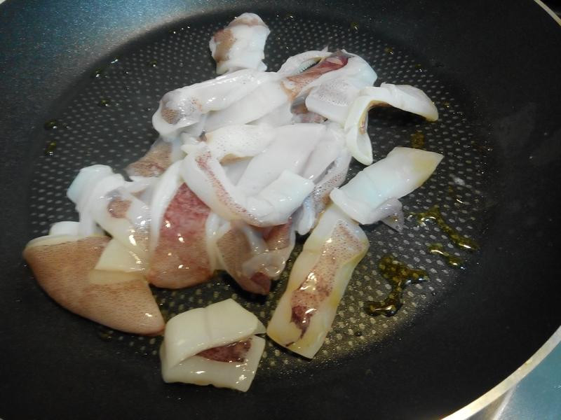 ɳ�賴��֦������