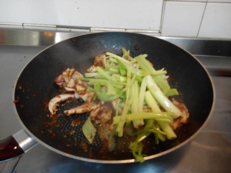 ɳ�賴��֦������