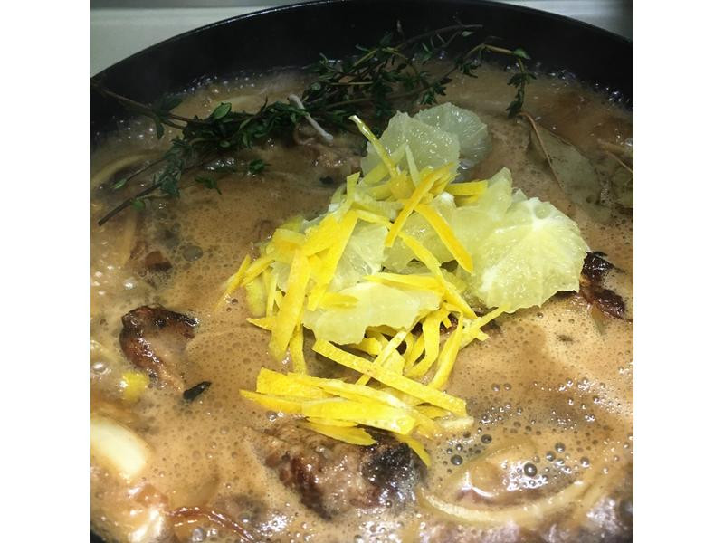 ���ʿ������йǵ�����