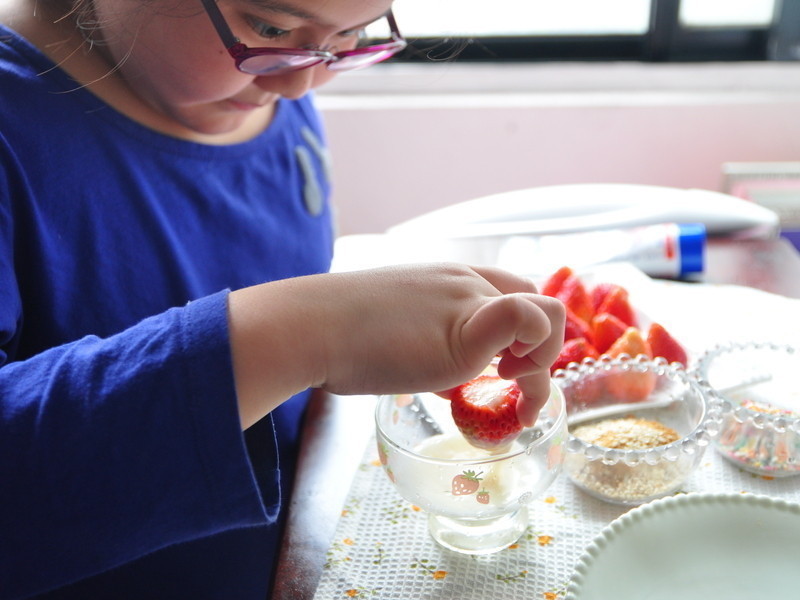 ���˶�ɻ��ֲ�ݮ�������