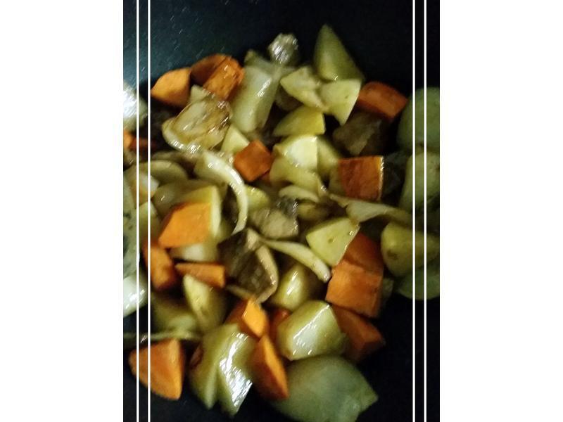 ����������~�����������