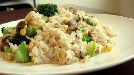 牛肉西兰花炒饭的做法