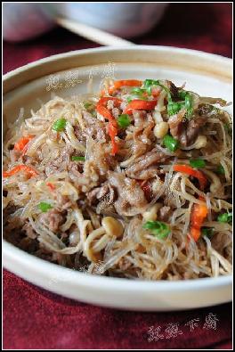 沙茶肥牛粉丝煲的做法