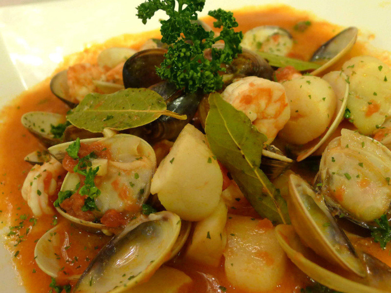意式香料茄汁海鲜的做法