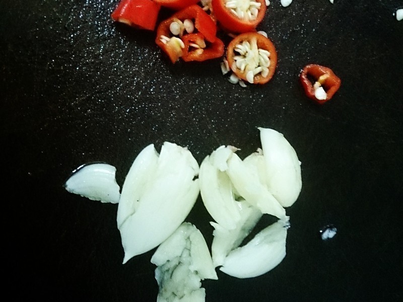 ���㳴���۵�����