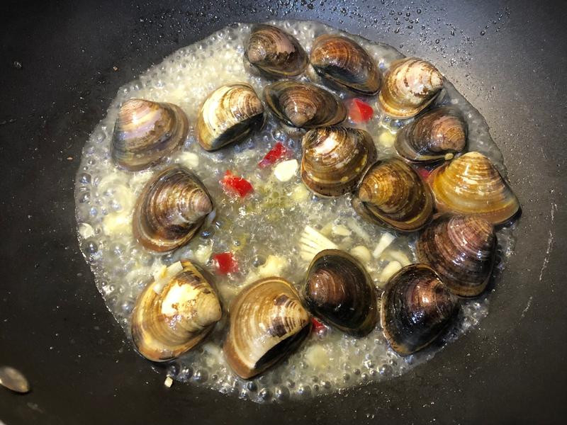 �׾Ƹ��۵�����