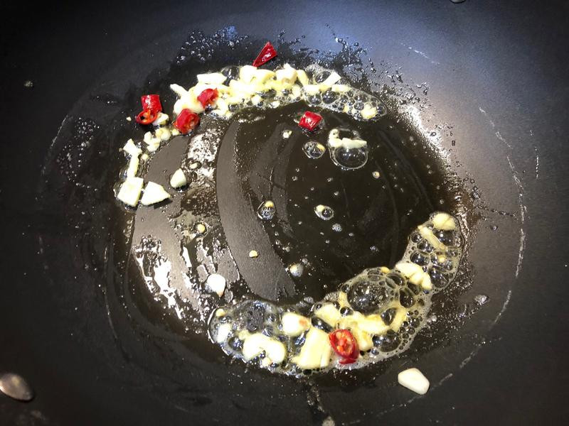 �׾Ƹ��۵�����