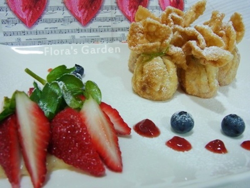 黄金玄米油Home炸料理【恋爱般的酸甜滋味-脆皮草莓】的做法