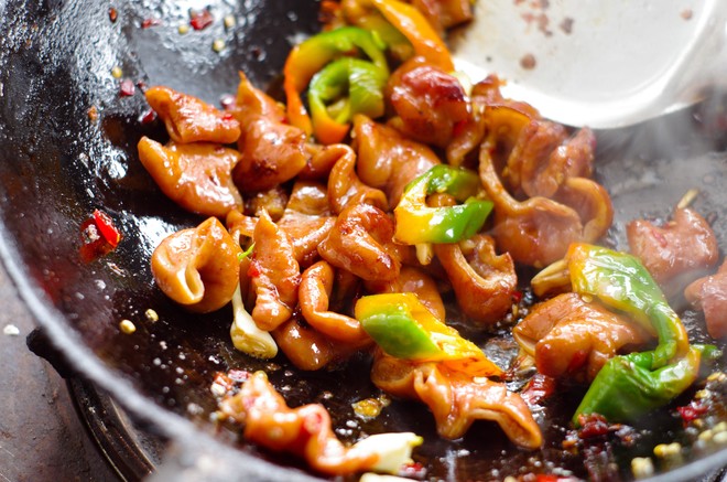 辣炒肥肠的做法