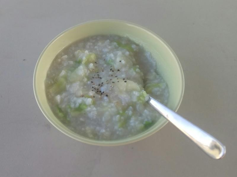 鸡蓉蔬菜粥的做法