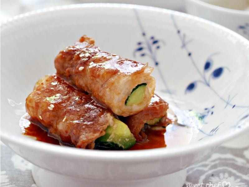 酱烧小黄瓜猪肉卷的做法