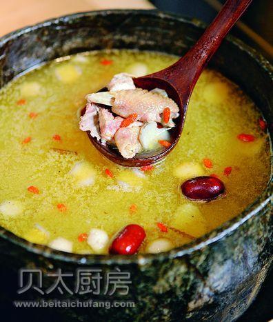 鲁朗石锅鸡的做法