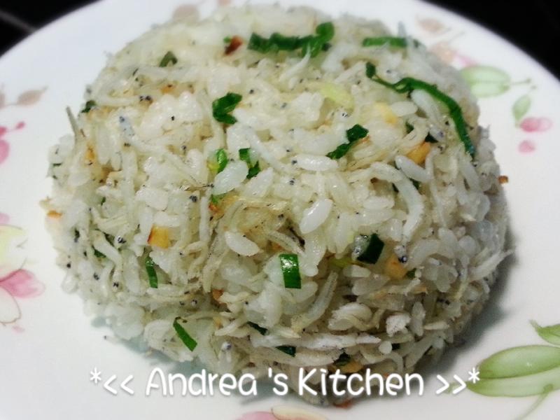 蒜香吻仔鱼拌饭的做法