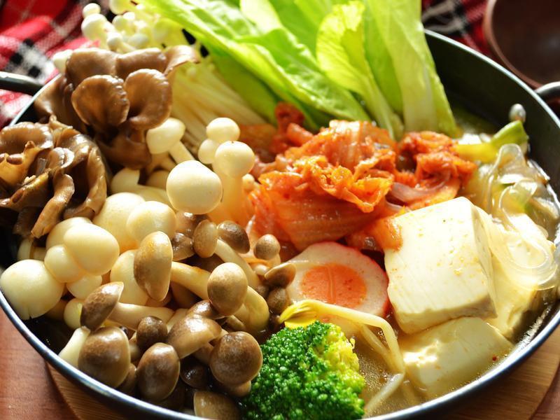 菇菇泡菜健康锅的做法