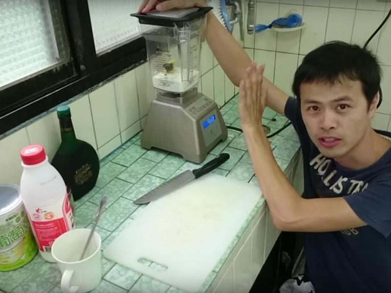 ����ţ�̺úȵ��ܷ�-С��ʳ�׵�����