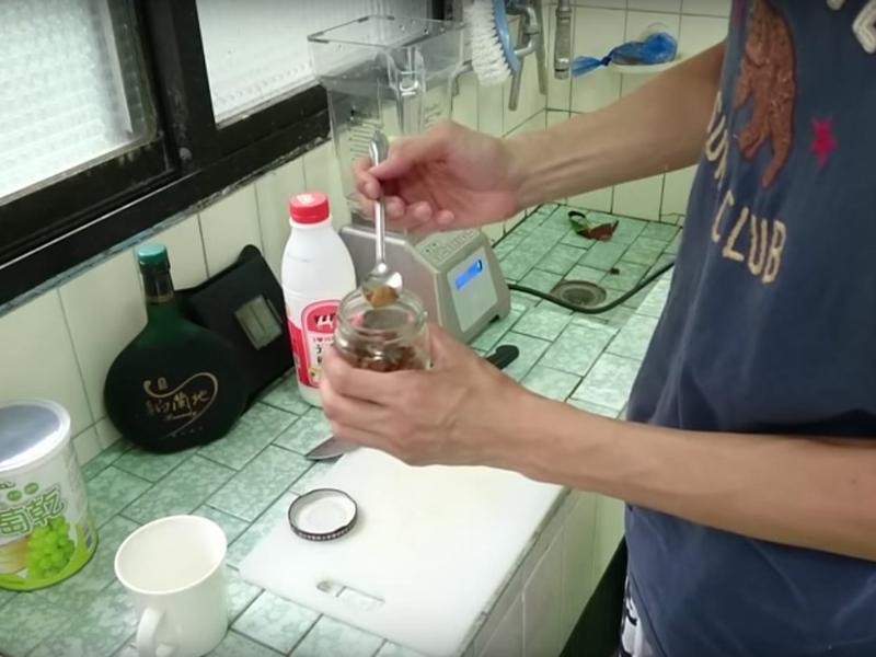 ����ţ�̺úȵ��ܷ�-С��ʳ�׵�����