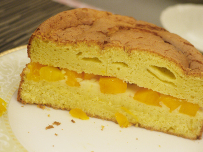 香草玫瑰卡士达酱芒果蛋糕的做法