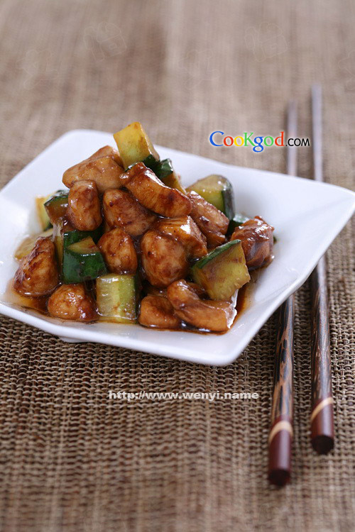 酱爆鸡丁的做法