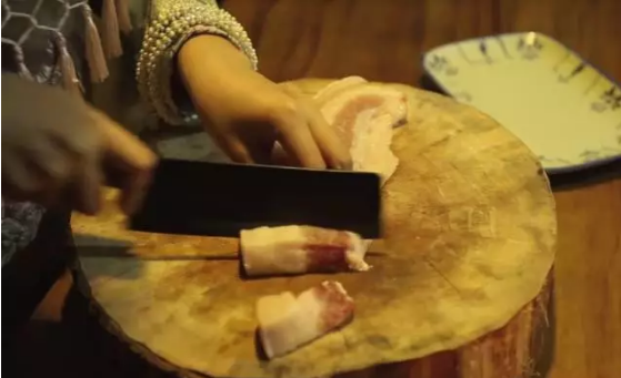 ������ɫ±�������