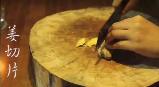 ������ɫ±�������