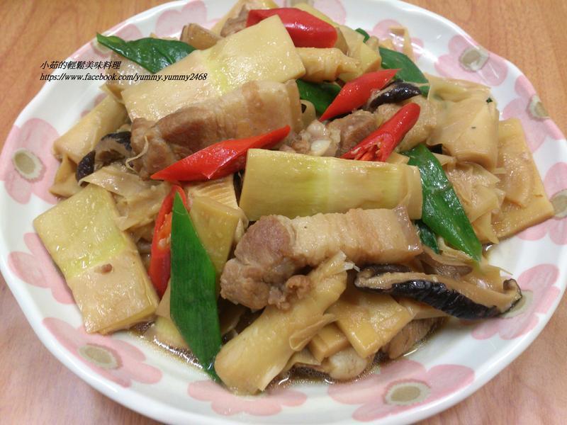 桂竹笋炒猪五花的做法