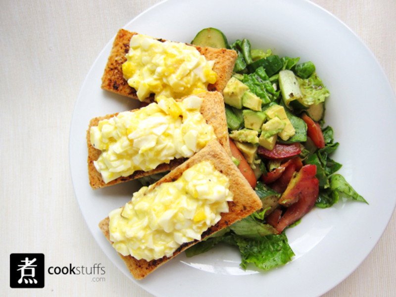 蛋黄酱多士沙律的做法