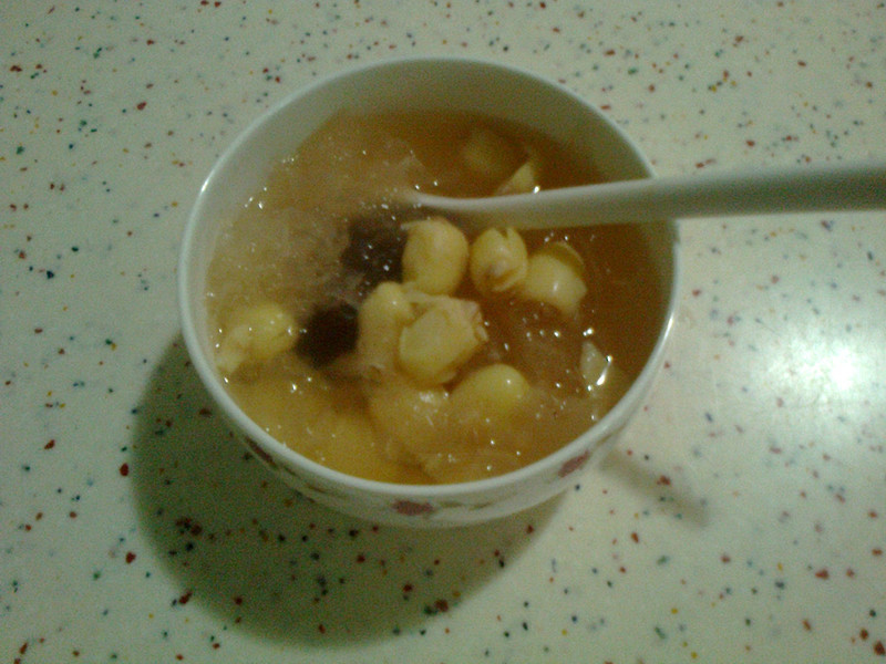 红枣木耳莲子汤的做法