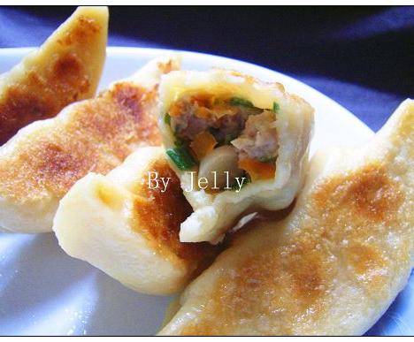 黄金锅贴的做法