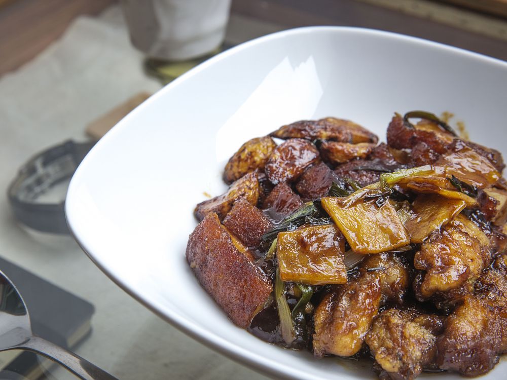 蒜子火腩姜葱煀蚝的做法