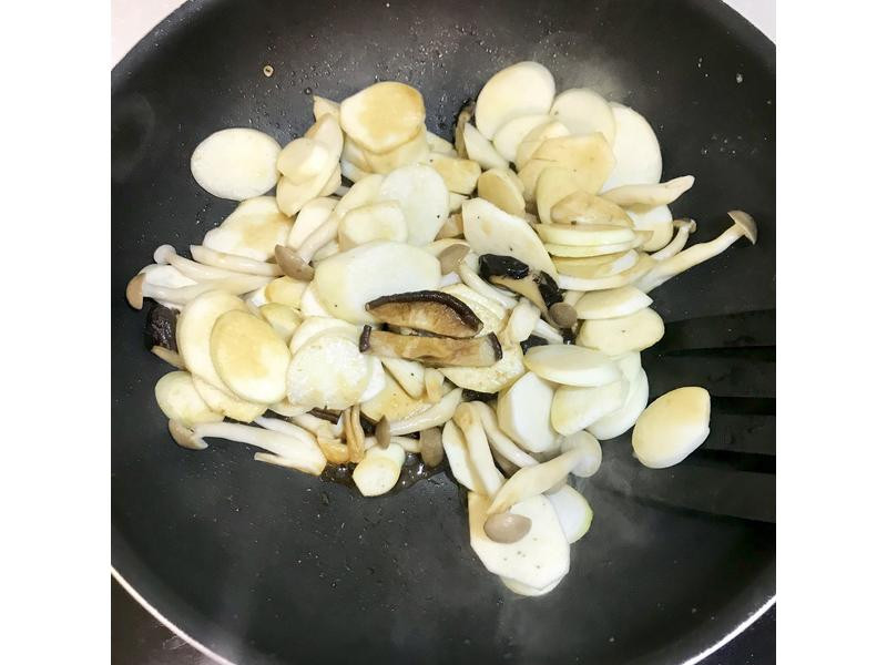 ���չR����˫��������