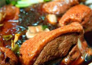 炖什锦野鸭的做法