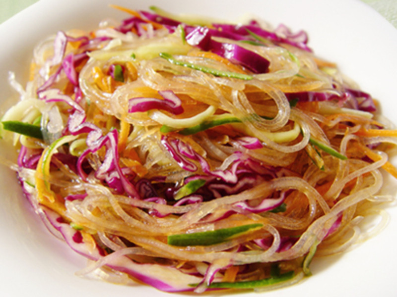 凉拌粉丝紫高丽菜的做法