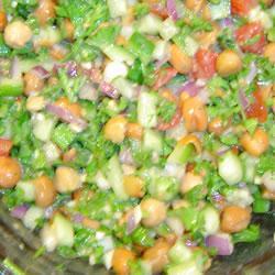 蚕豆沙拉的做法