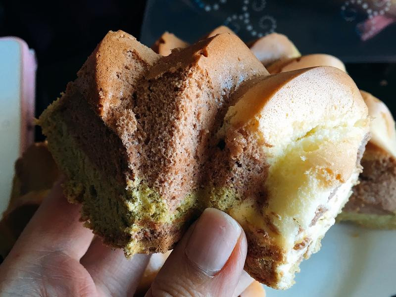 ��ɫ�ݷ絰�������