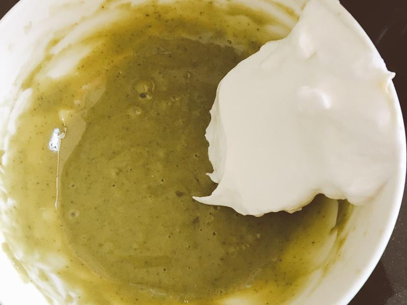 ��ɫ�ݷ絰�������