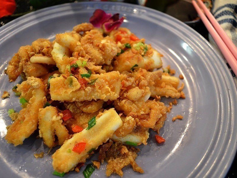 酥化椒盐鲜鱿的做法