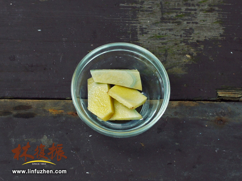 ��Ů������ײ��ҵ�����