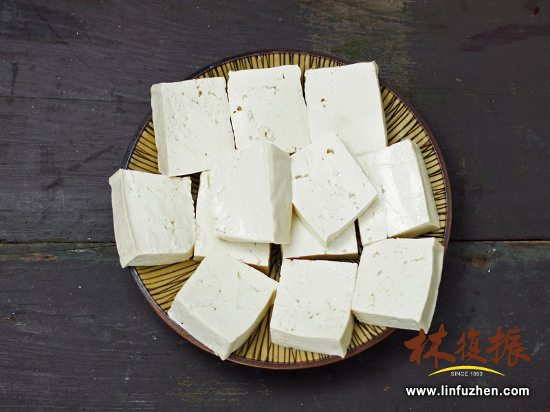 ��Ů������ײ��ҵ�����